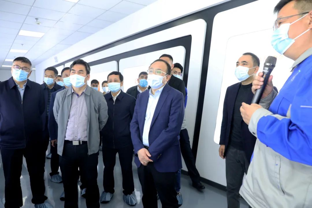 新鄉市市長魏建平一行蒞臨集團新鄉研發生產基地視察指導工作！